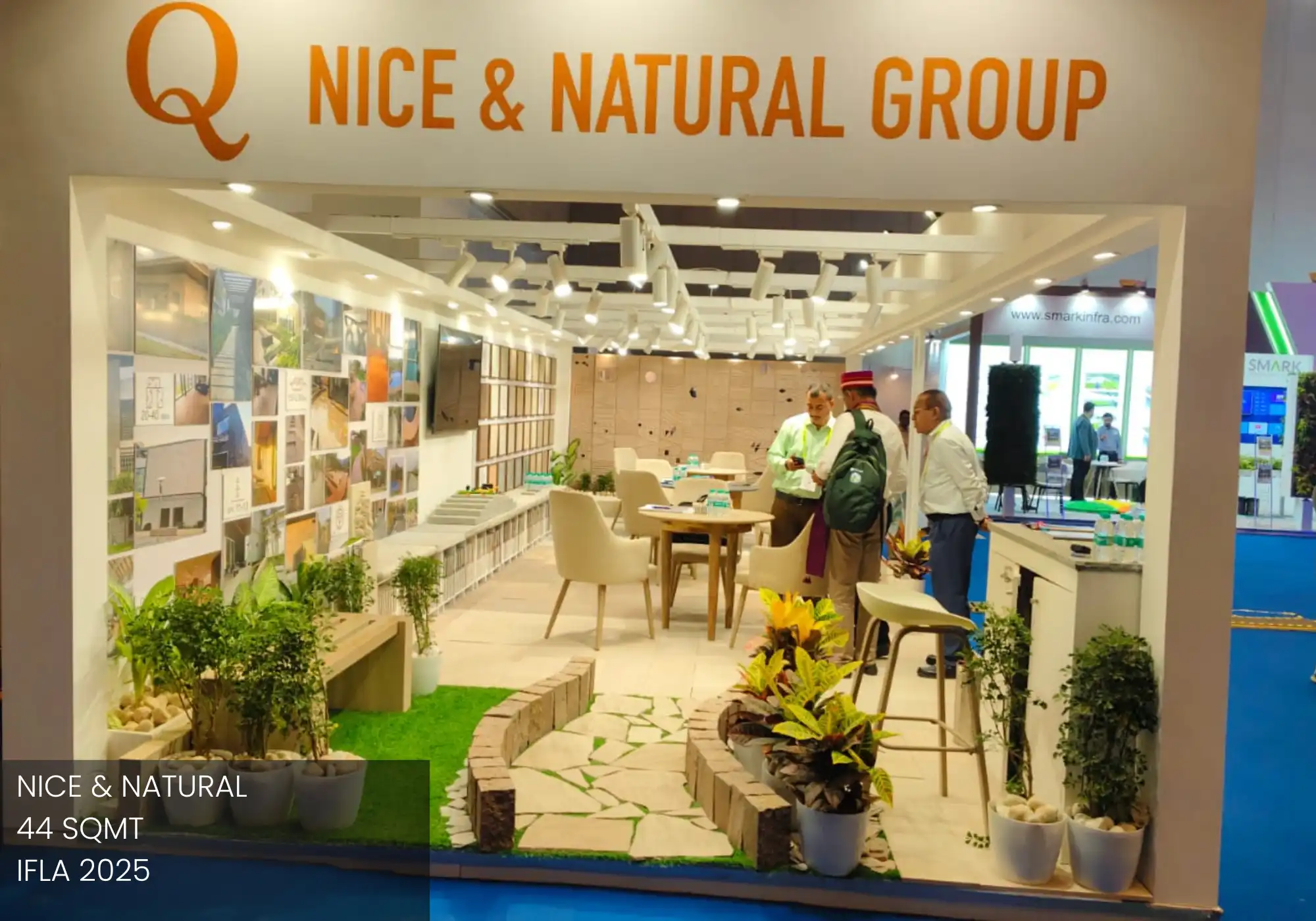  Stand build by propshop